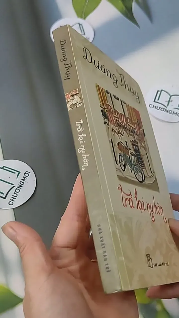 Trả Lại Nụ Hôn - Dương Thụy 705578