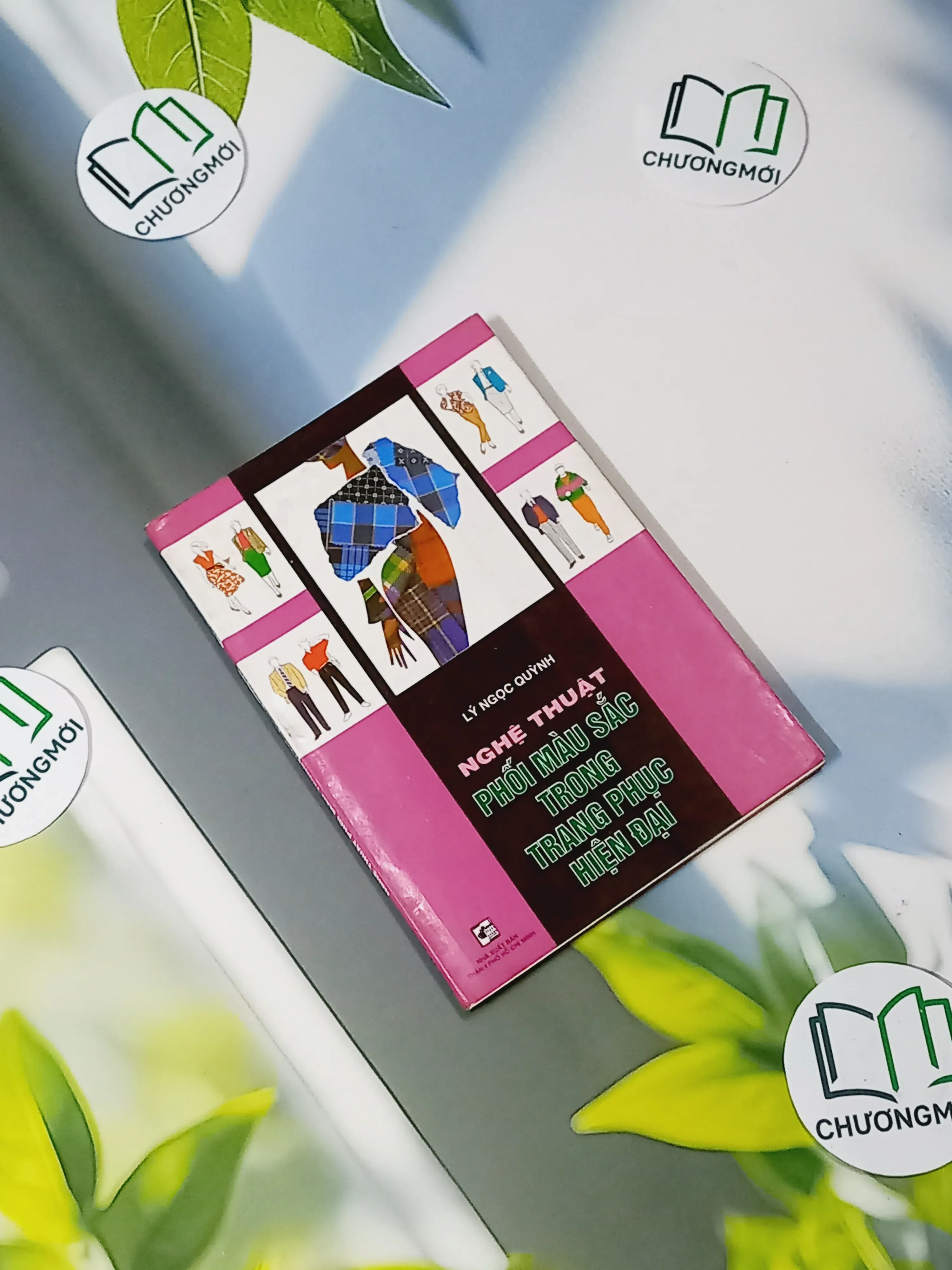 [MIỄN PHÍ BỌC SÁCH] [XƯA] Nghệ Thuật Phối Màu Sắc Trong Trang Phục Hiện Đại (1996) - Lý Ngọc Quỳnh