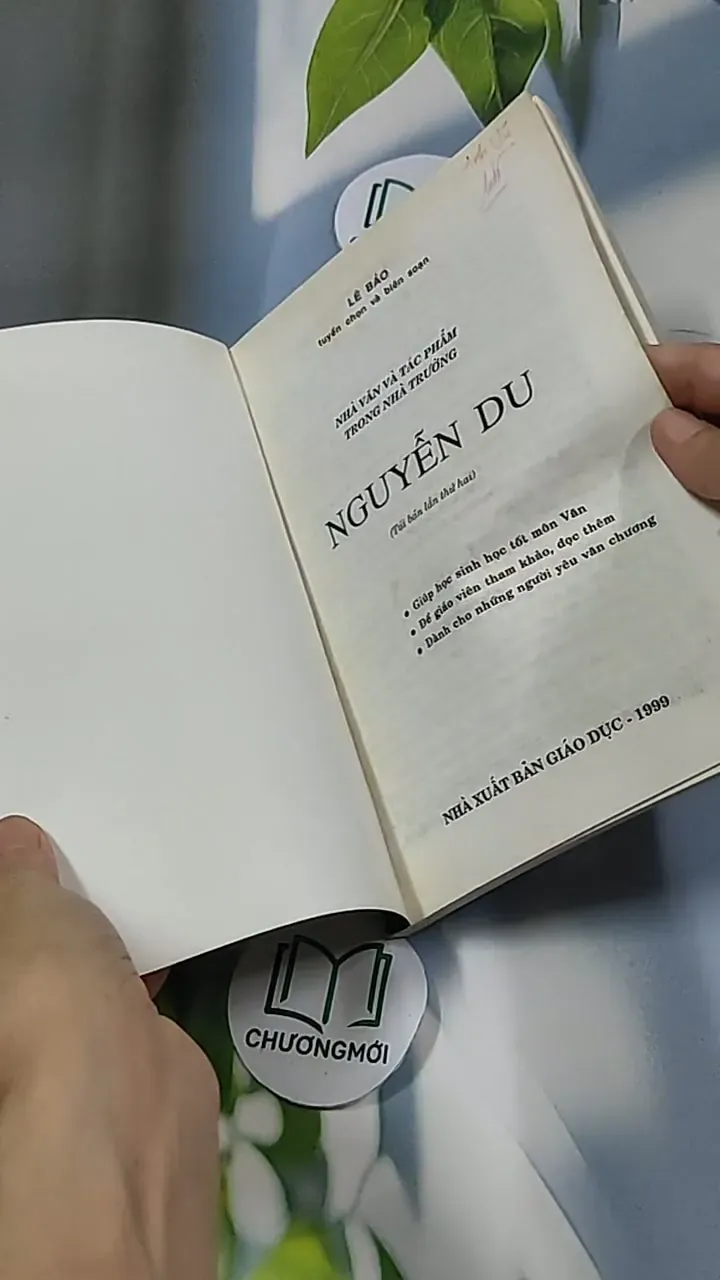 Nguyễn Du - Nhà văn và tác phẩm trong nhà trường (1999) 698560