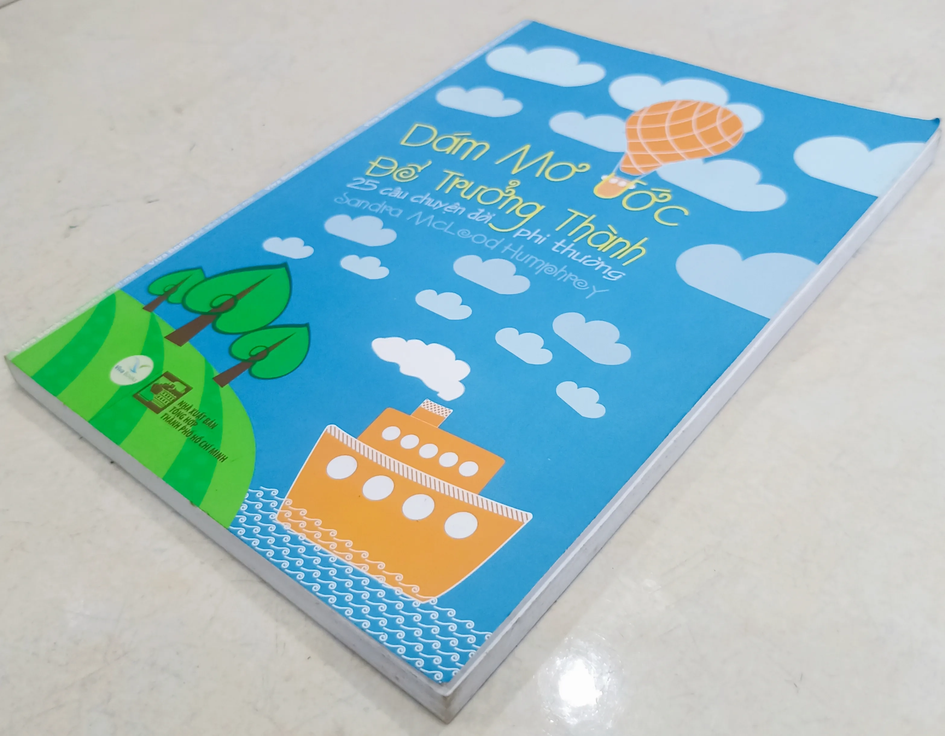 Dám mơ ước để trưởng thành 🌻 by  - Sách Book Cover - Ngọc Hiển Books