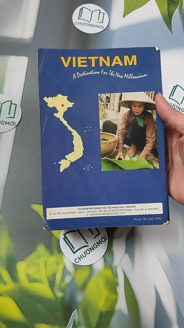 Vietnam Tourist Guidebook - Vietnam National Administration of Tourism 754516