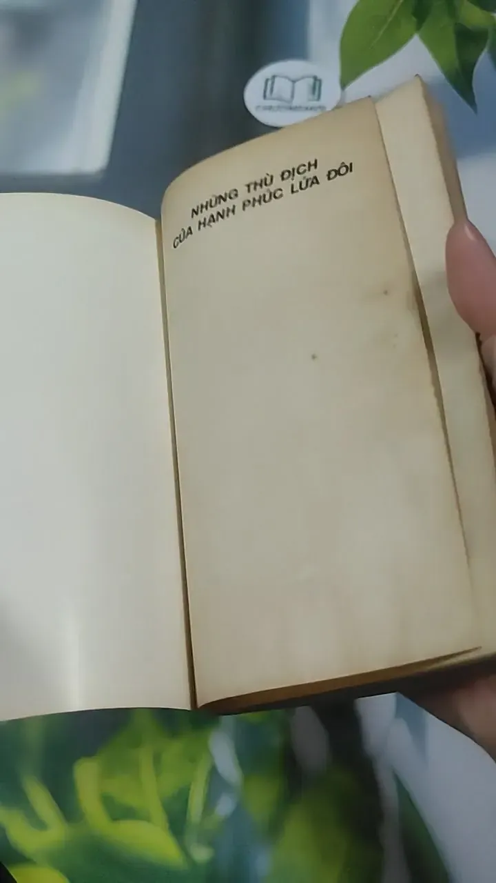 Những Thù Địch Của Hạnh Phúc Lứa Đôi - Phạm Côn Sơn 727343