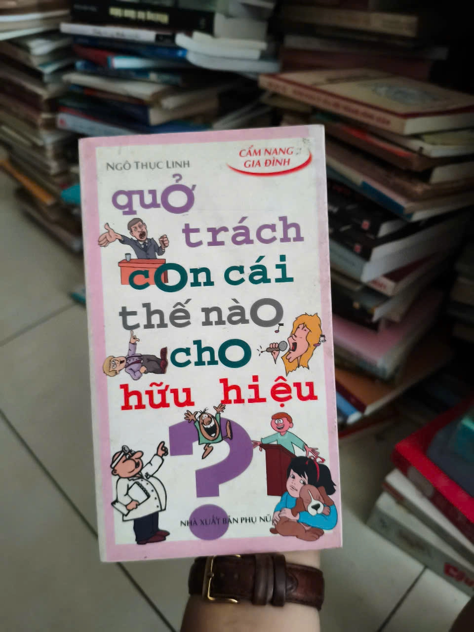 Quở Trách Con Cái Thế Nào Cho Hữu Hiệu by  - Sách Book Cover - Ngọc Hiển Books