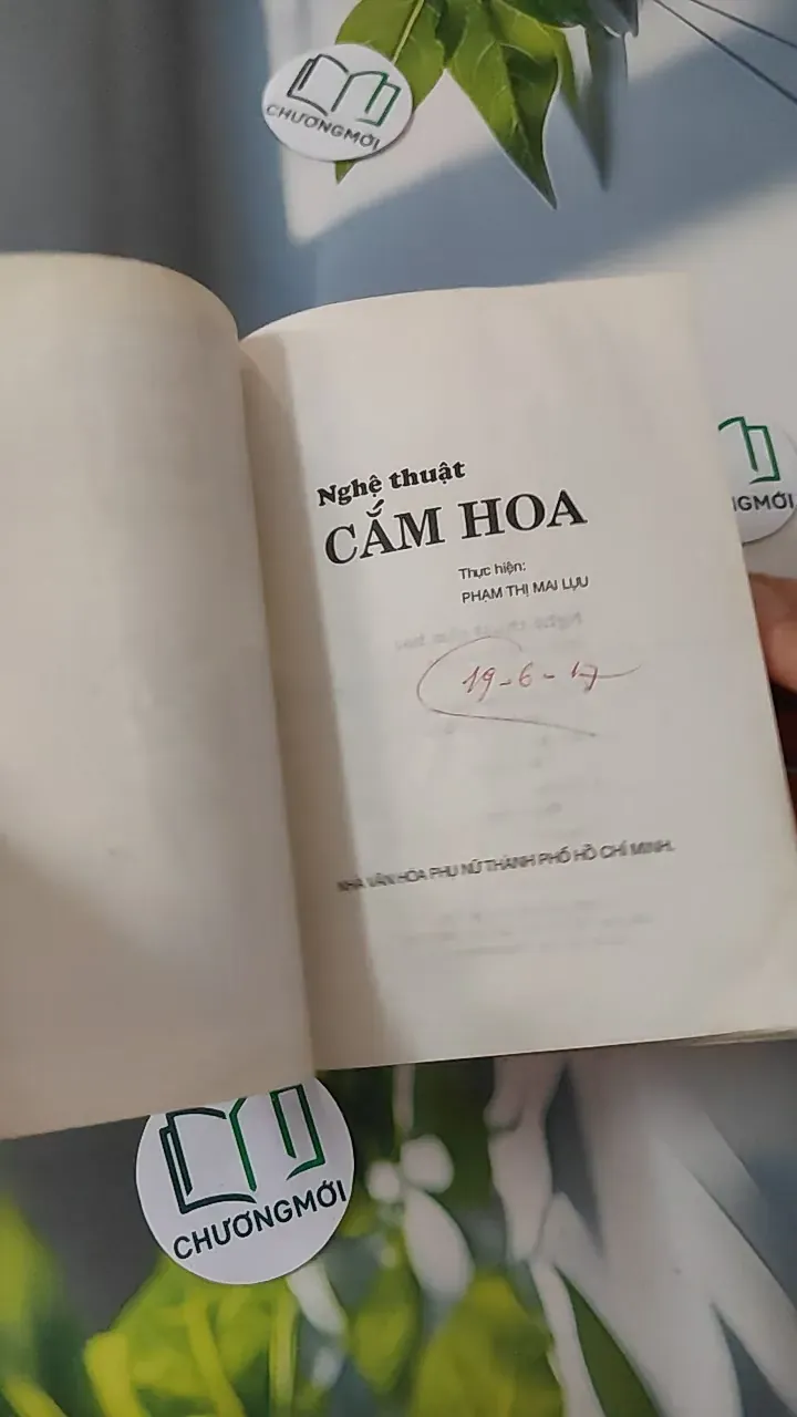 [XƯA] Nghệ Thuật Cắm Hoa (1996) (Nghệ Thuật Cắm Hoa) 780789