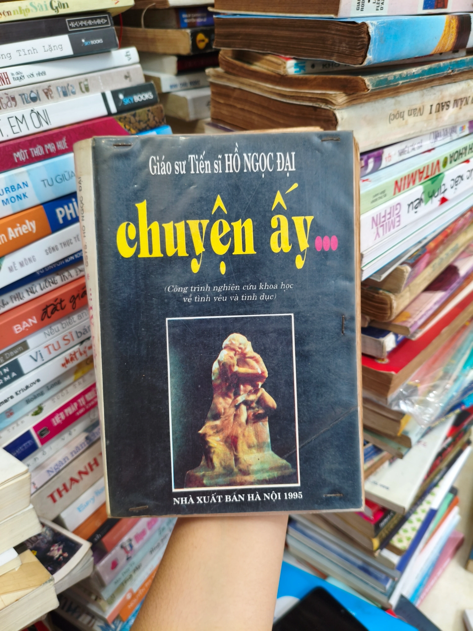 Chuyện ấy... 🌱 by Nguyễn Nhật Ánh - Sách Book Cover - Ngọc Hiển Books