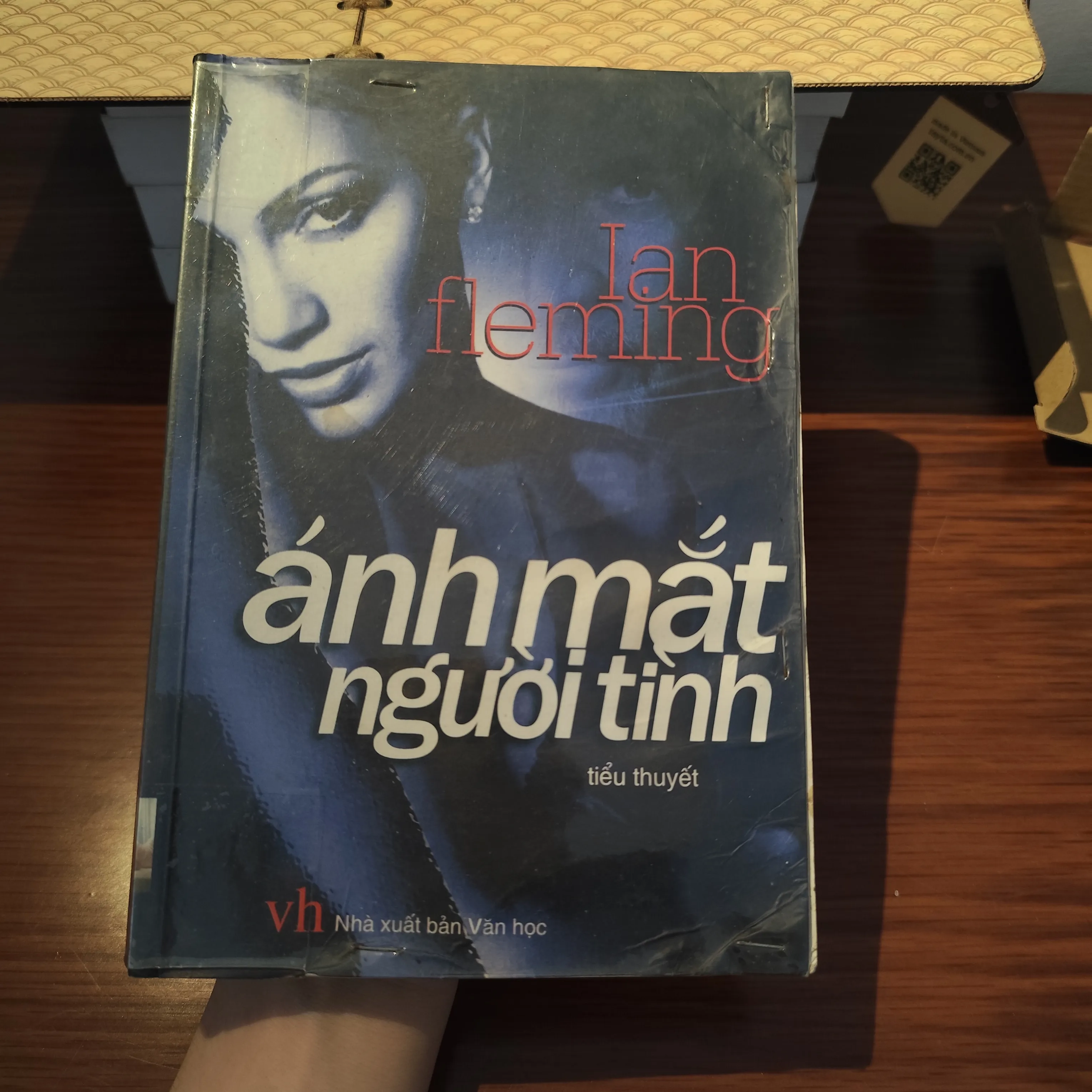 Ánh mắt người tình by  - Sách Book Cover - Ngọc Hiển Books
