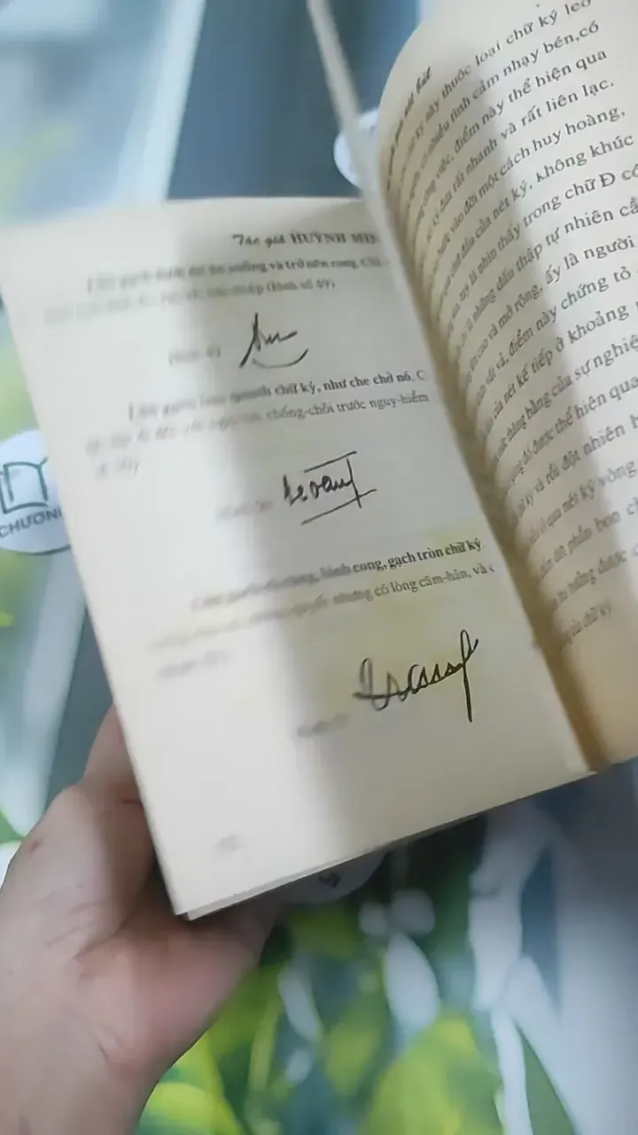 [MIỄN PHÍ BỌC SÁCH] Cá Tính Cách Con Người Qua Nét Bút Grapholgie - Huỳnh Minh 727358