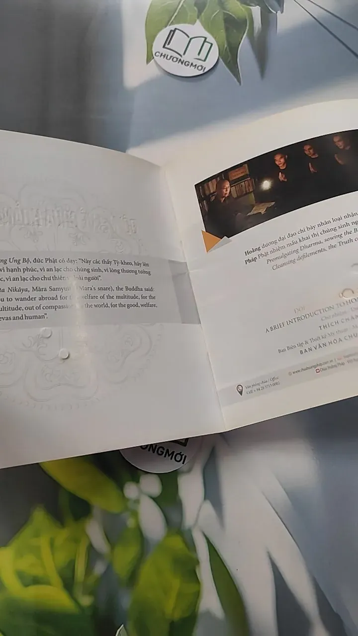 Đôi Nét Về Chùa Hoằng Pháp - Song Ngữ - Thích Chân Tính 775957