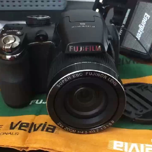 Máy ảnh Fujifilm finepix s3200 396637