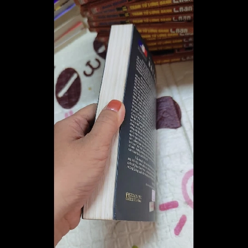 HẠT CƠ BẢN – MICHEL HOUELLEBECQ (TIỂU THUYẾT) - k4