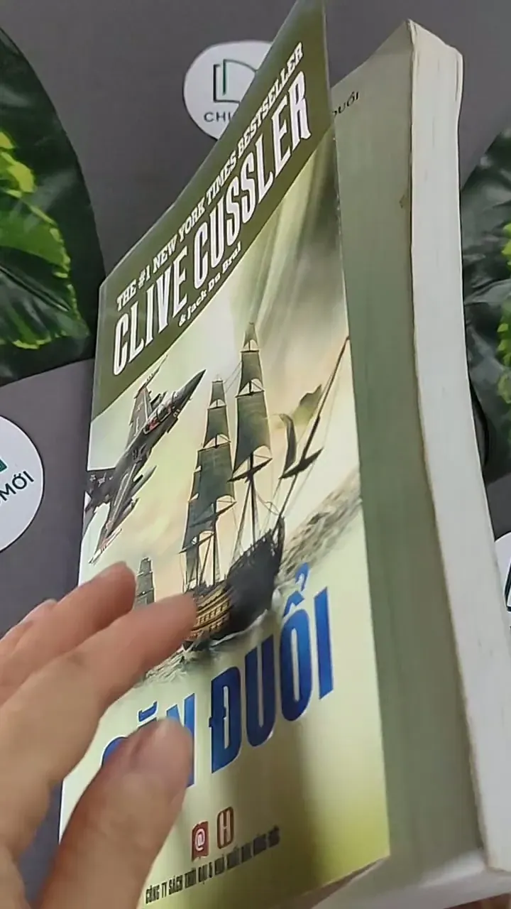 Săn Đuổi (2012) - Clive Cussler 603337