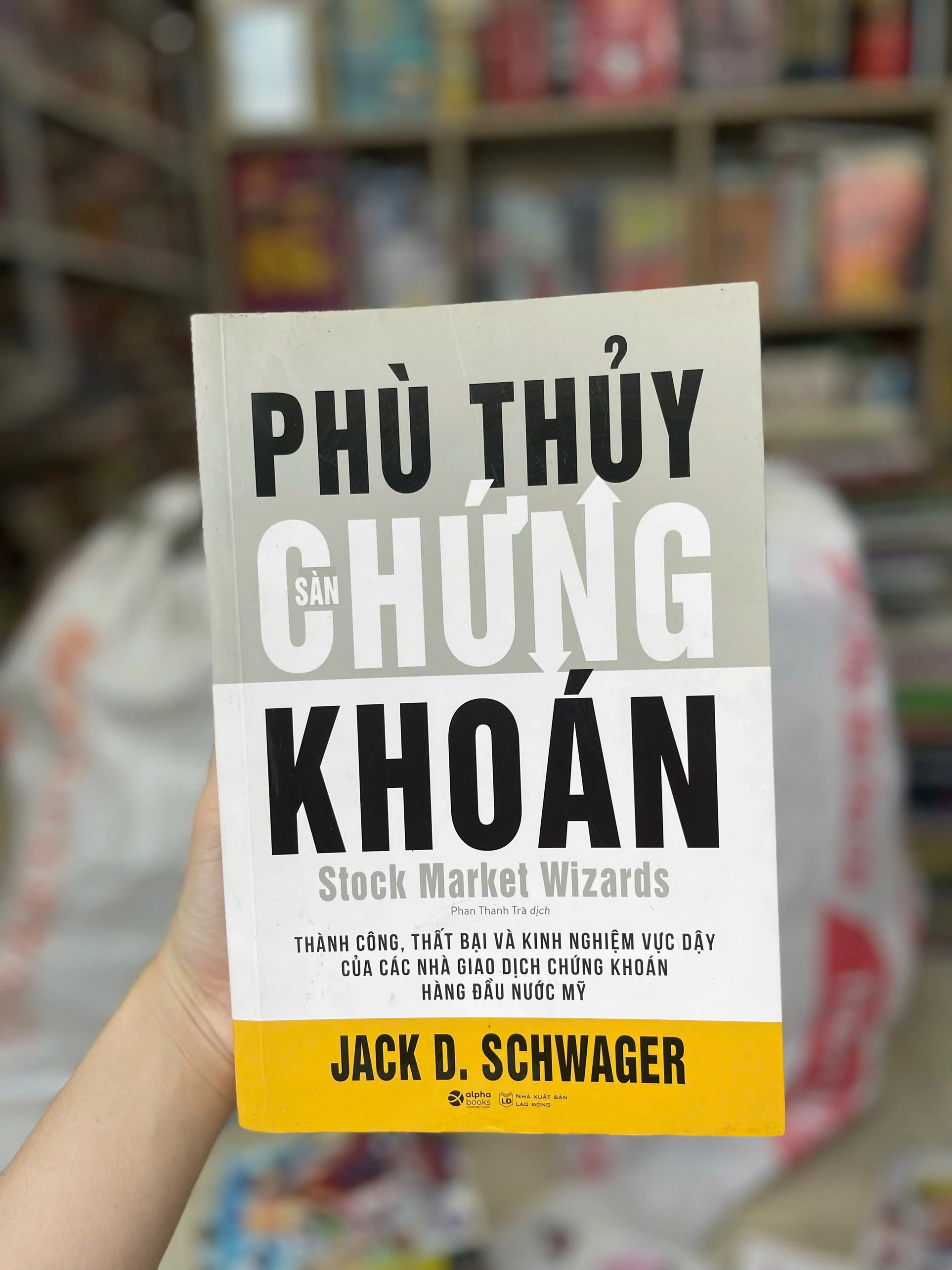 Phù Thuỷ Sàn Chứng Khoán