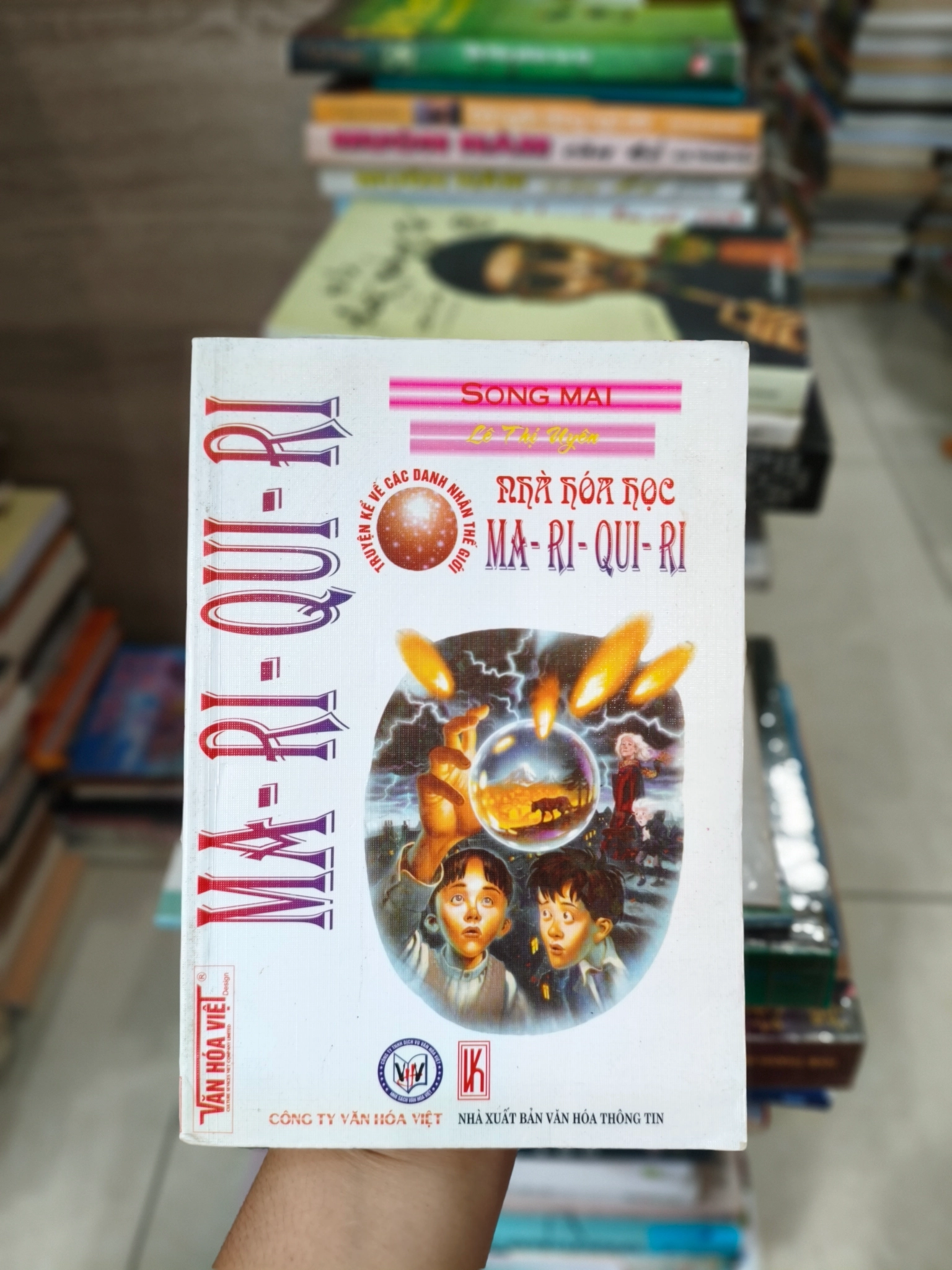 Ma-ri-qui-ri 🌱 by  - Sách Book Cover - Ngọc Hiển Books