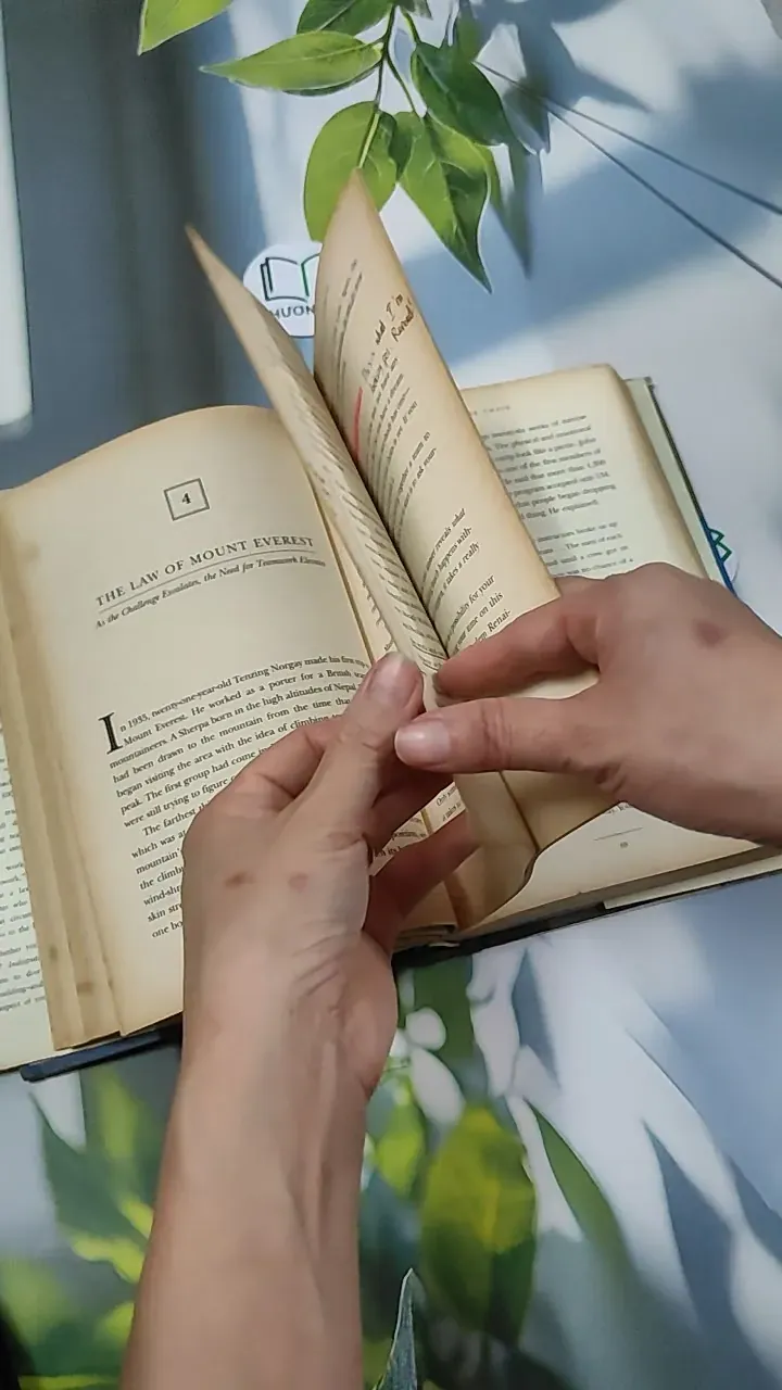 [MIỄN PHÍ BỌC SÁCH] The 17 Indisputable Laws of Teamwork - John C. Maxwell 750753