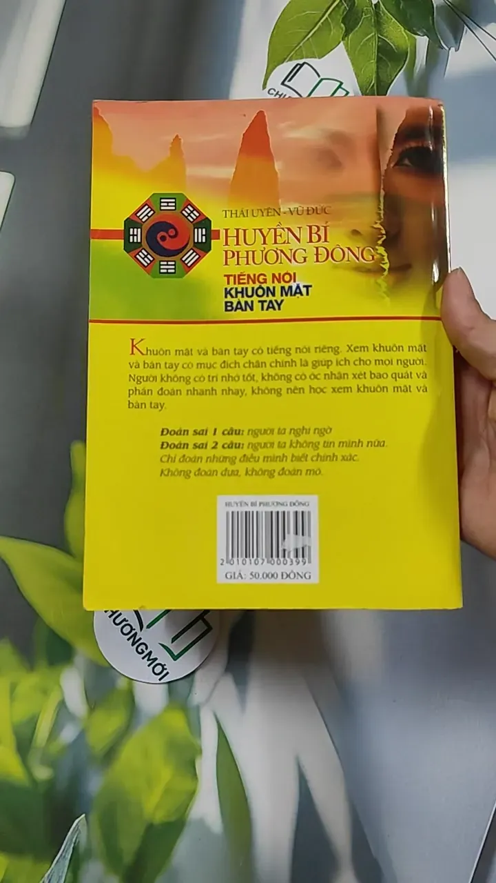 Huyền Bí Phương Đông Tiếng Nói Khuôn Mặt Bàn Tay - Thái Uyên & Vũ Đức 776123