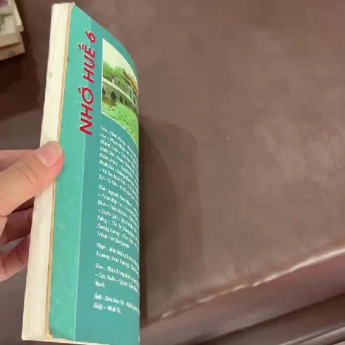 Hương Sen Huế – Tuyển tập văn thơ về xứ Huế- K4