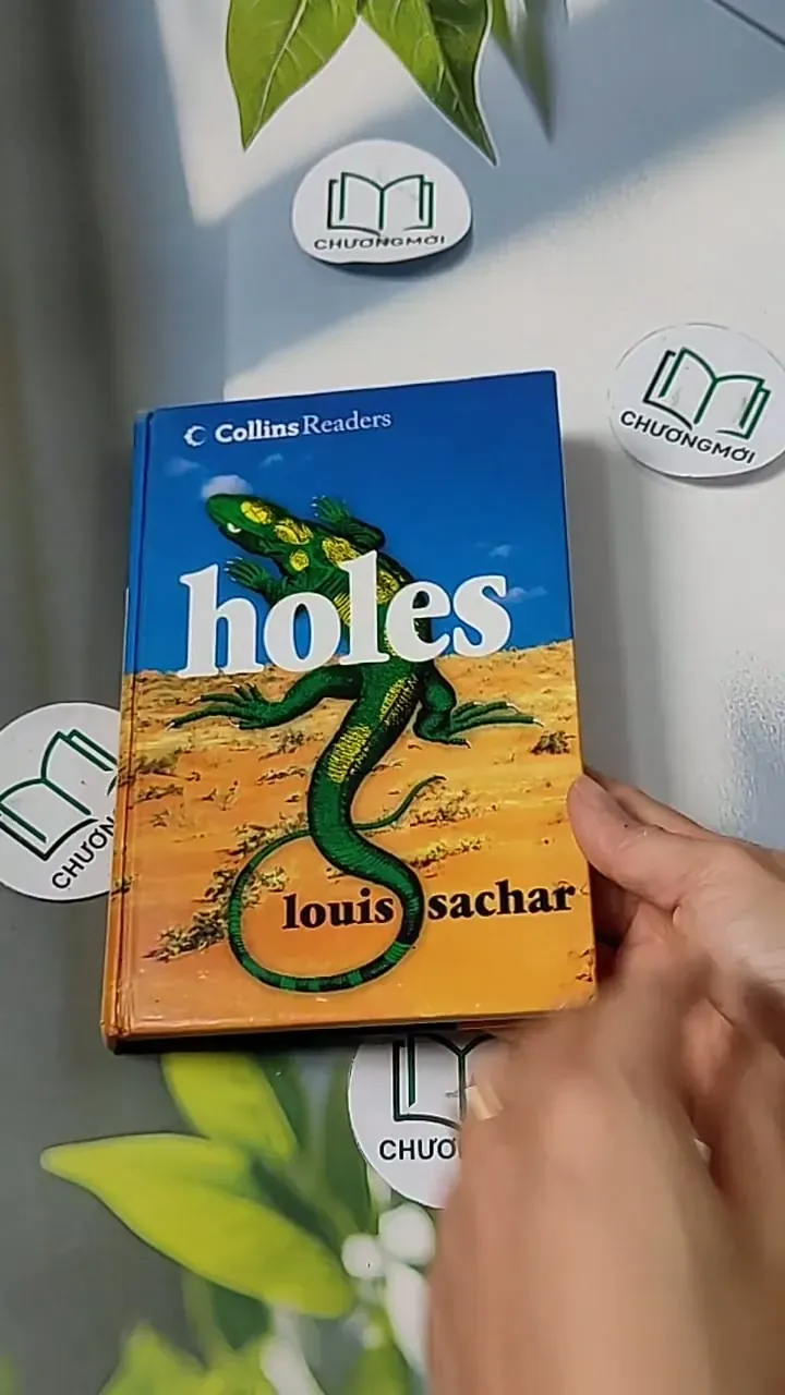 [MIỄN PHÍ BỌC SÁCH] Holes - Louis Sachar 703088