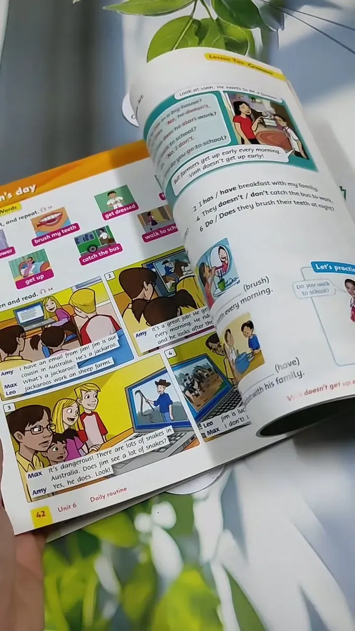 Family And Friends Grade 4 Student Book (Special Edition) 713905