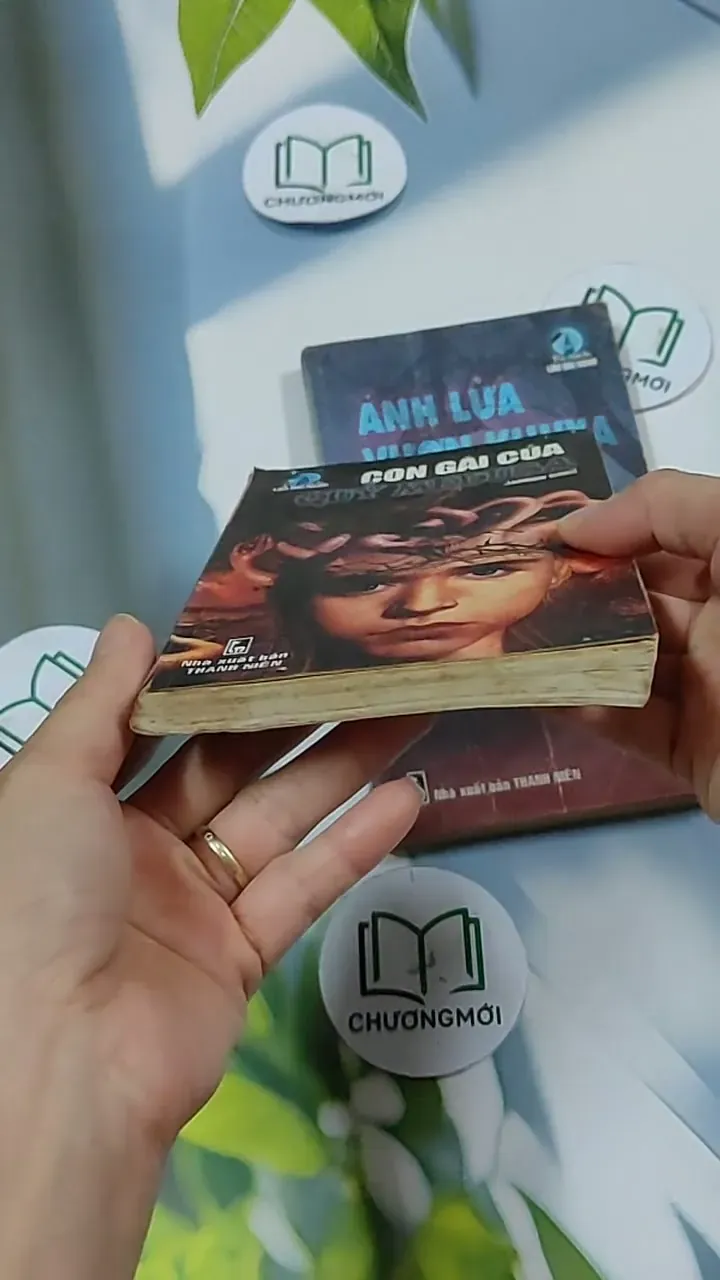 Combo Truyện: Ánh Lửa Vườn Khuya, Con Gái Của Quỷ Medusa 703129