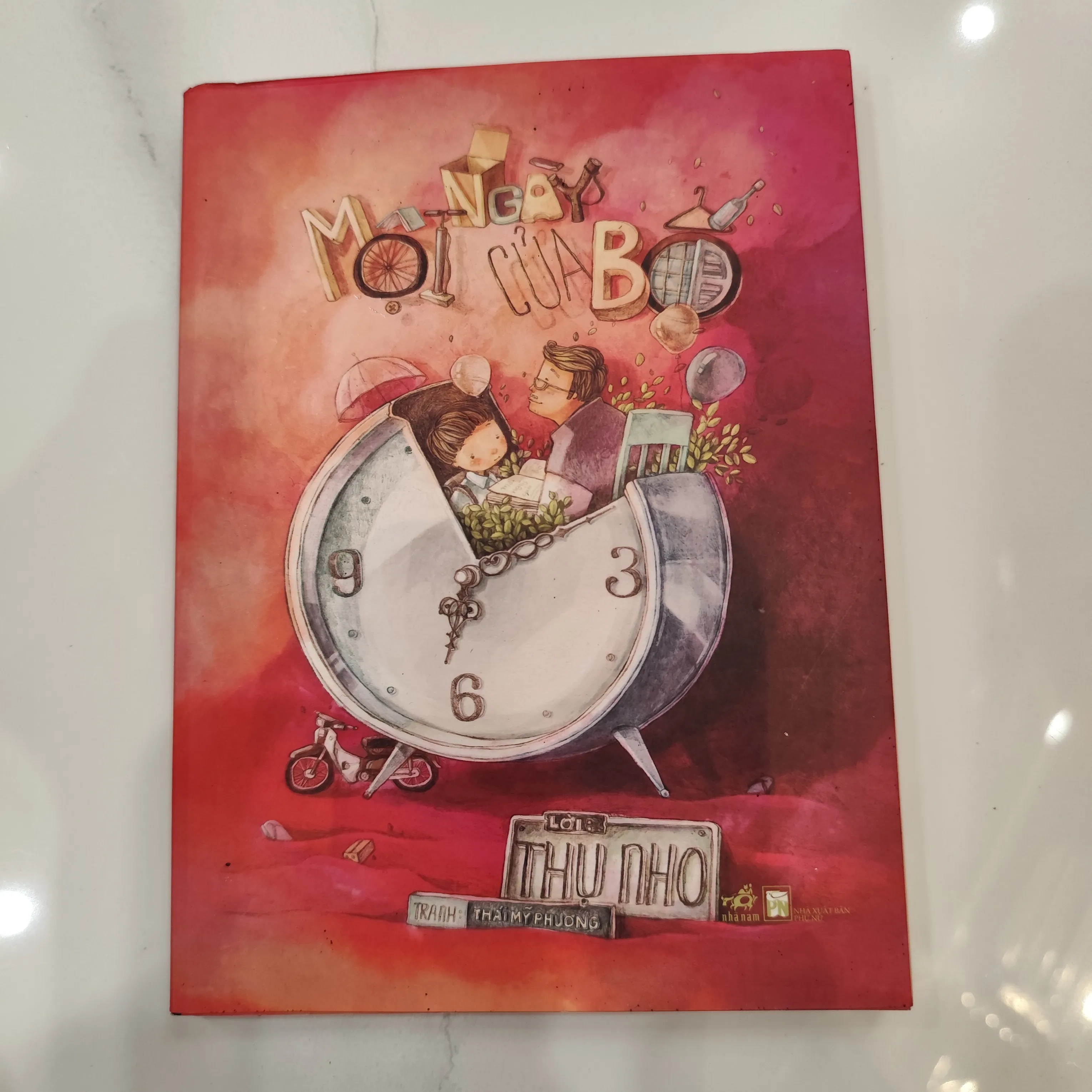 Một ngày của bố by  - Sách Book Cover - Ngọc Hiển Books