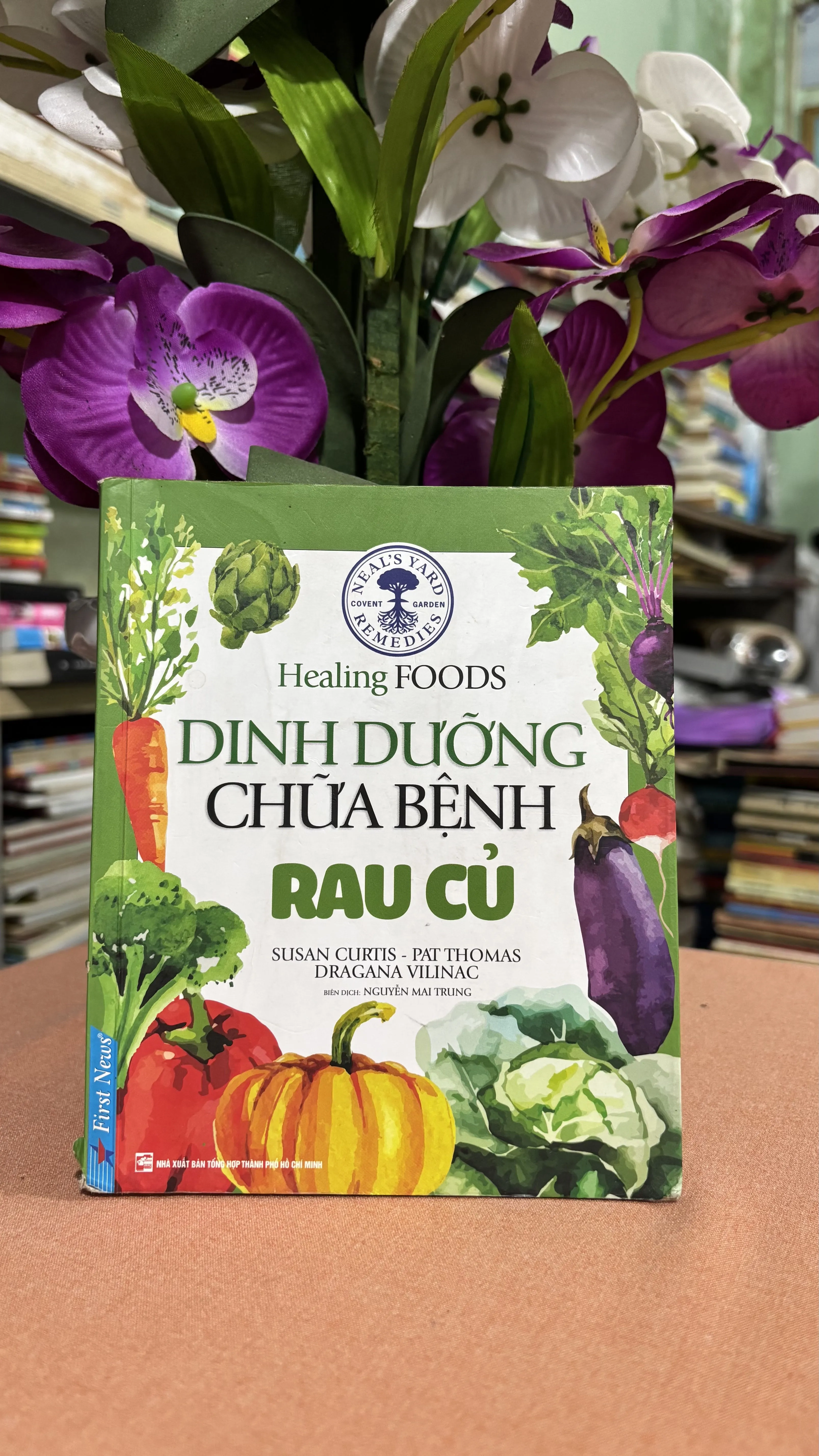 Dinh dưỡng chữa bệnh 🌊 by  - Sách Book Cover - Ngọc Hiển Books