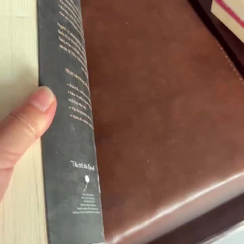 Nhạy Cảm Trong Tình Yêu – Thăng Hoa Hay Bị Kịch? | Elaine N. Aron- K3