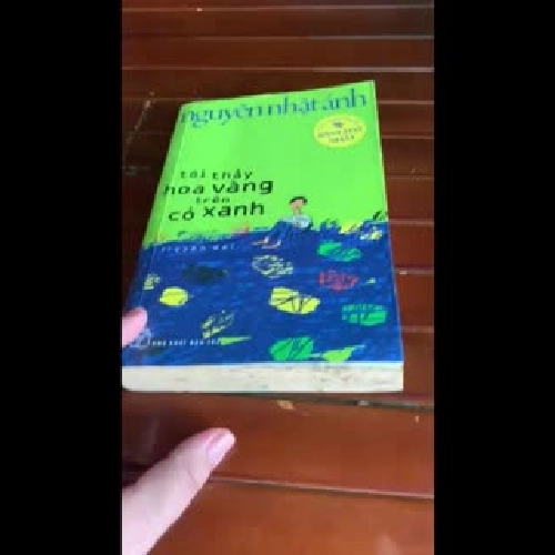 Tôi thấy hoa vàng trên cỏ xanh