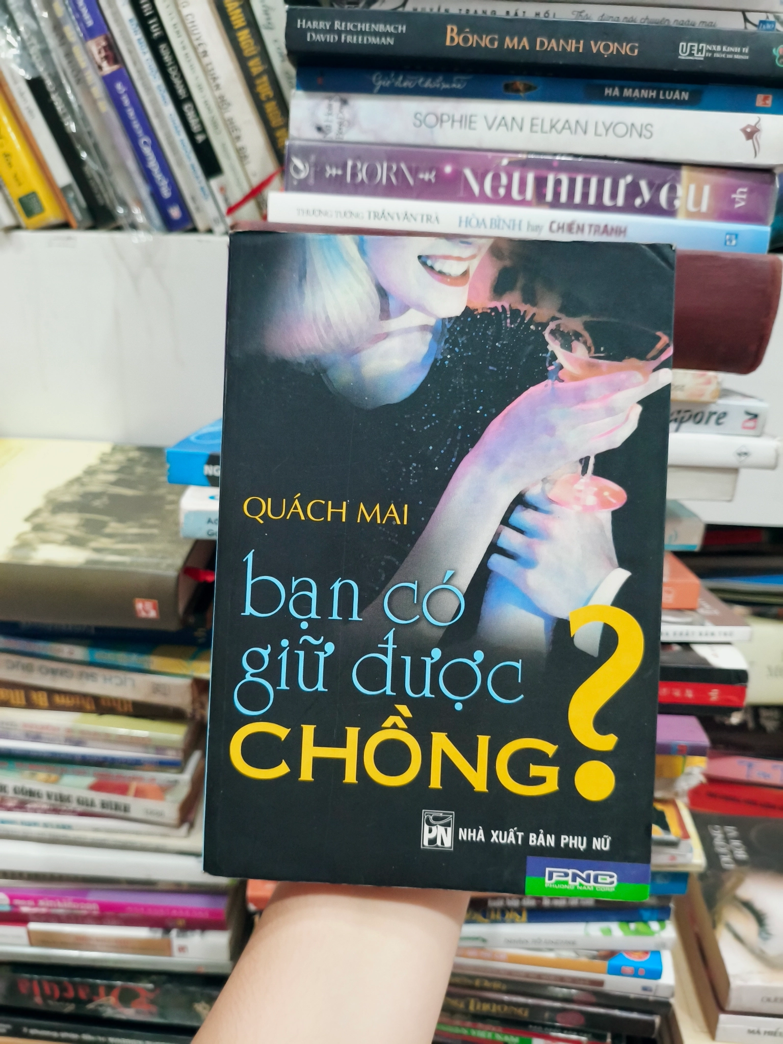 Bạn có giữ được chồng 🌱 by  - Sách Book Cover - Ngọc Hiển Books