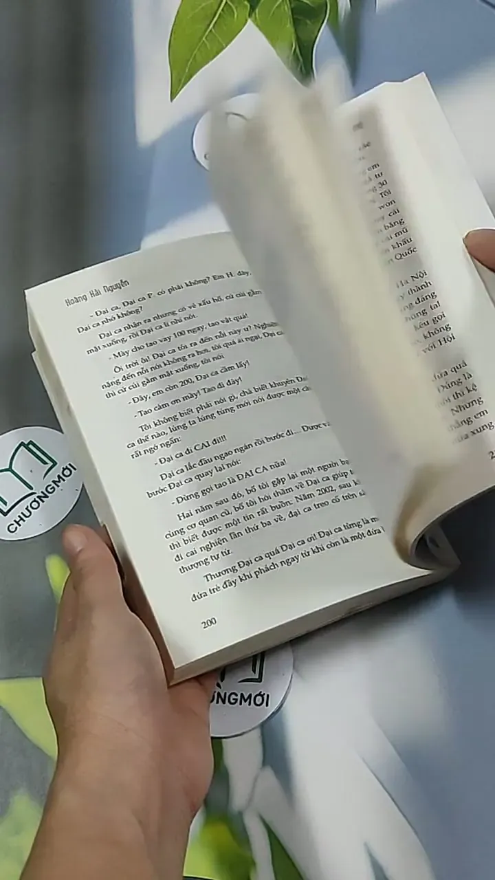 Cuộc sống rất giống cuộc đời 698587