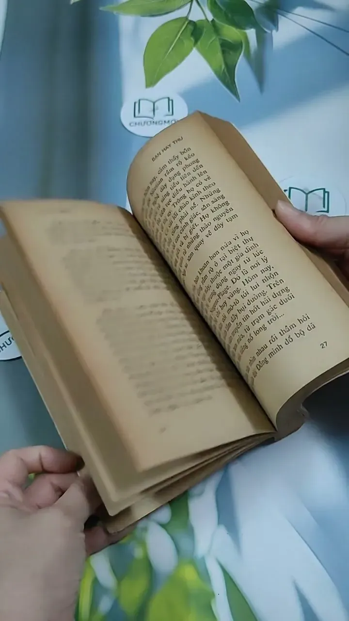 Bạn Hay Thù - John R. Tunis 713880