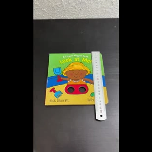 Board book tương tác - Look at me 970966