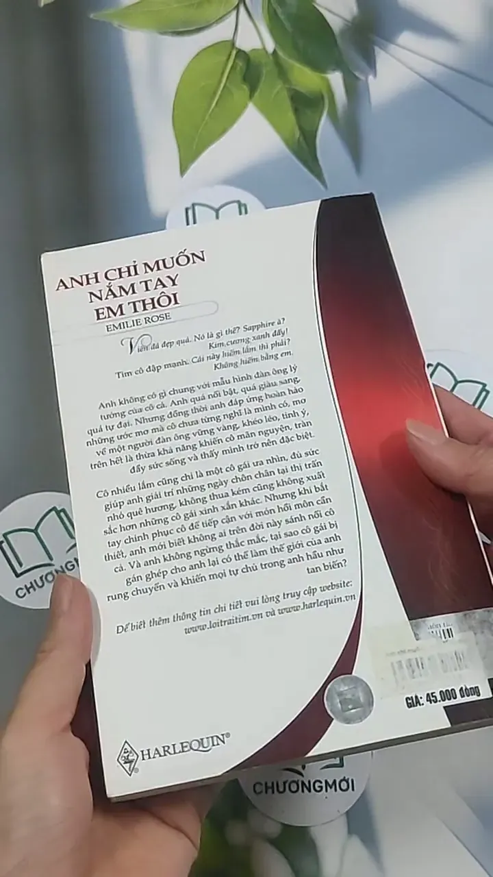 Anh chỉ muốn nắm tay em thôi - Emily Rose 694967