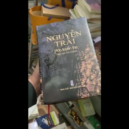 NGUYỄN TRÃI HỢP TUYỂN THƠ ( SÁCH HIẾM )