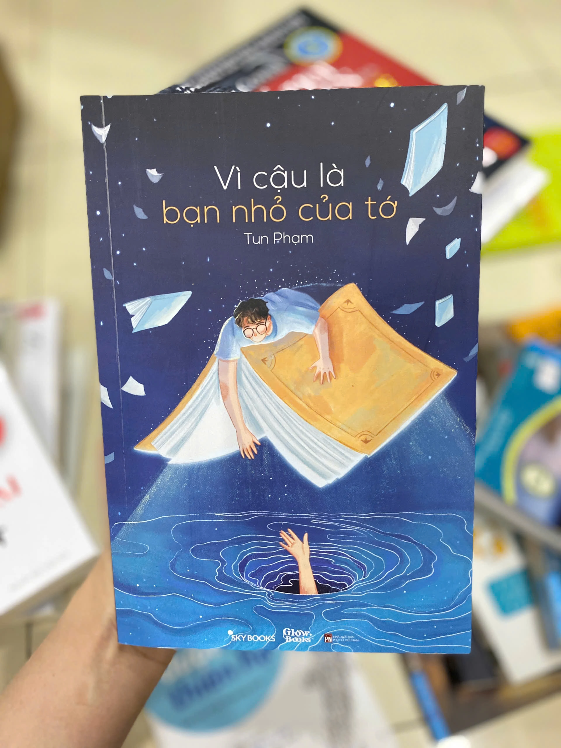 Vì Cậu Là Bạn Nhỏ Của Tớ by  - Sách Book Cover - Ngọc Hiển Books