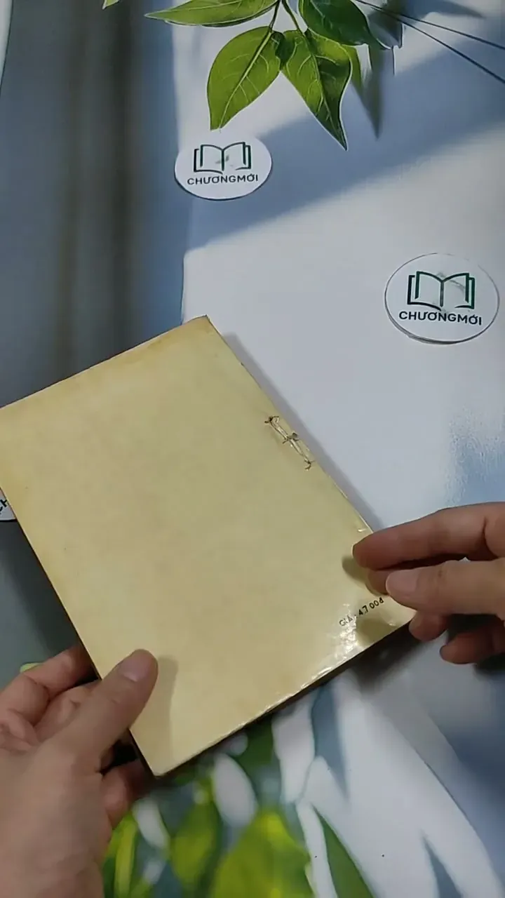 Bạn Hay Thù - John R. Tunis 713880