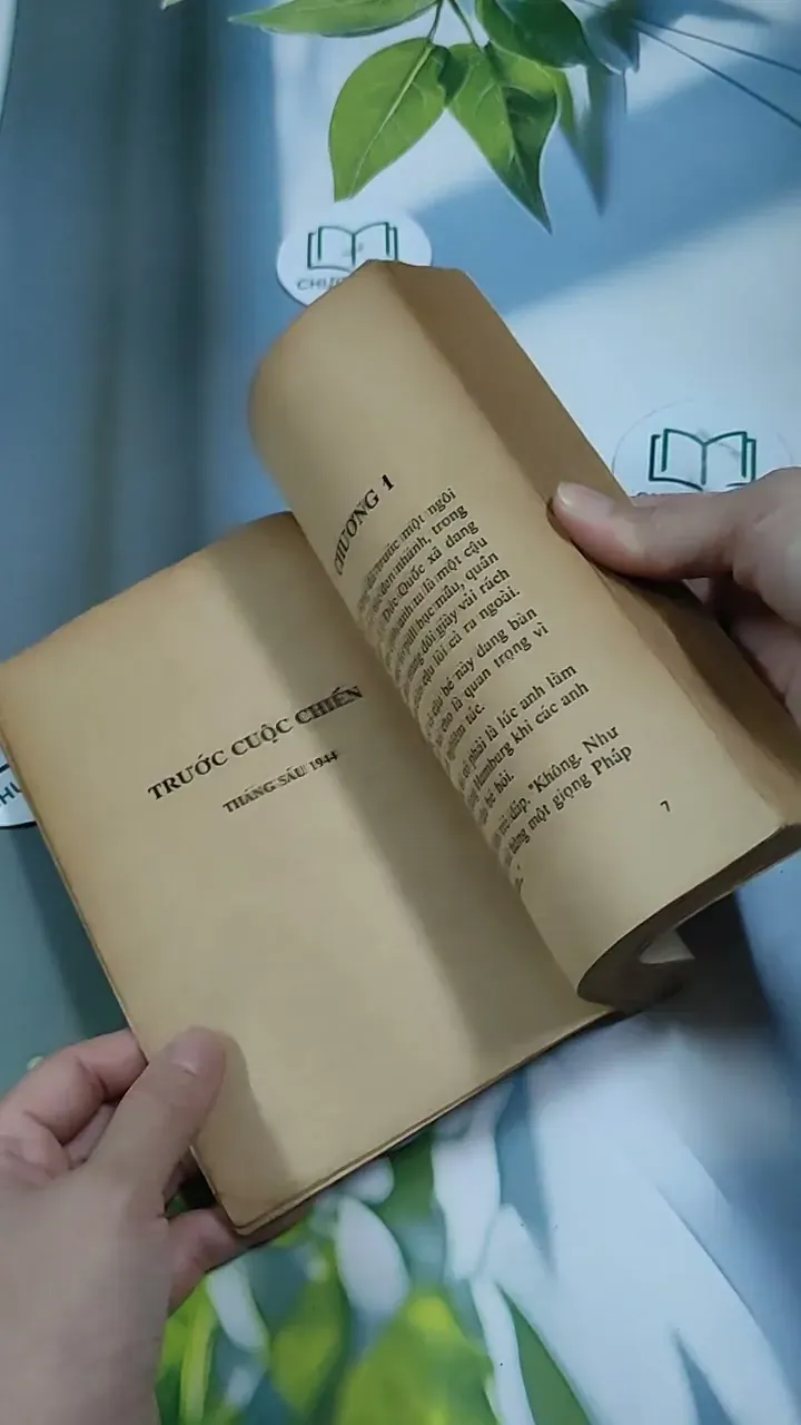 Bạn Hay Thù - John R. Tunis 713880