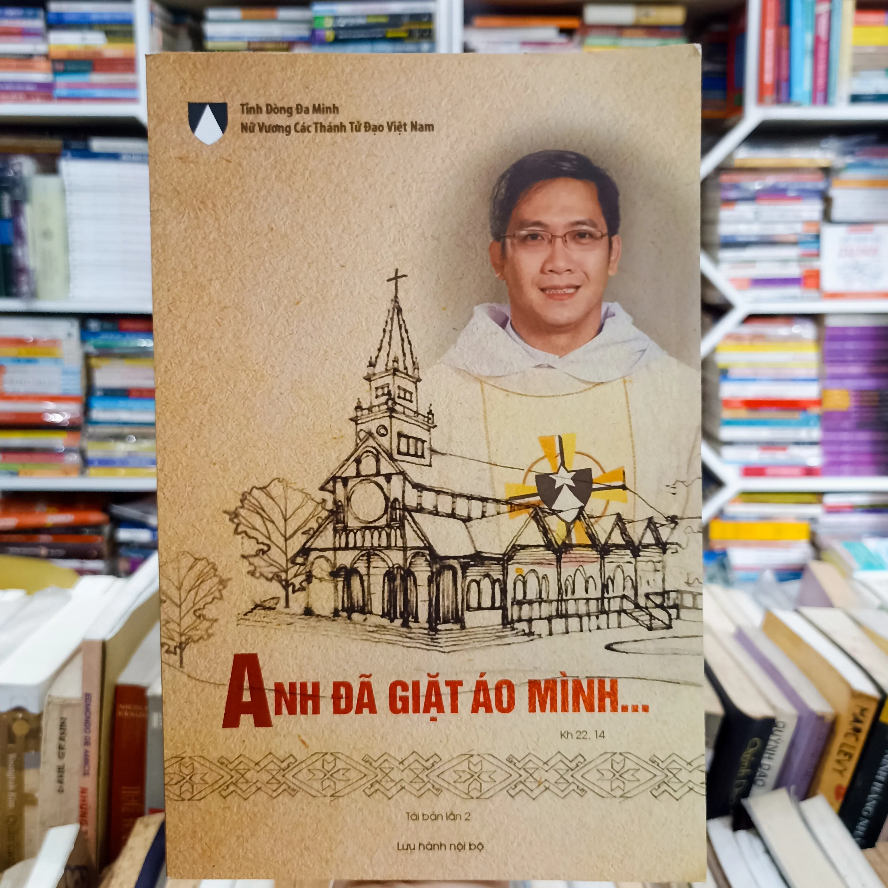 Anh đã giặt áo mình...🌻 by  - Sách Book Cover - Ngọc Hiển Books