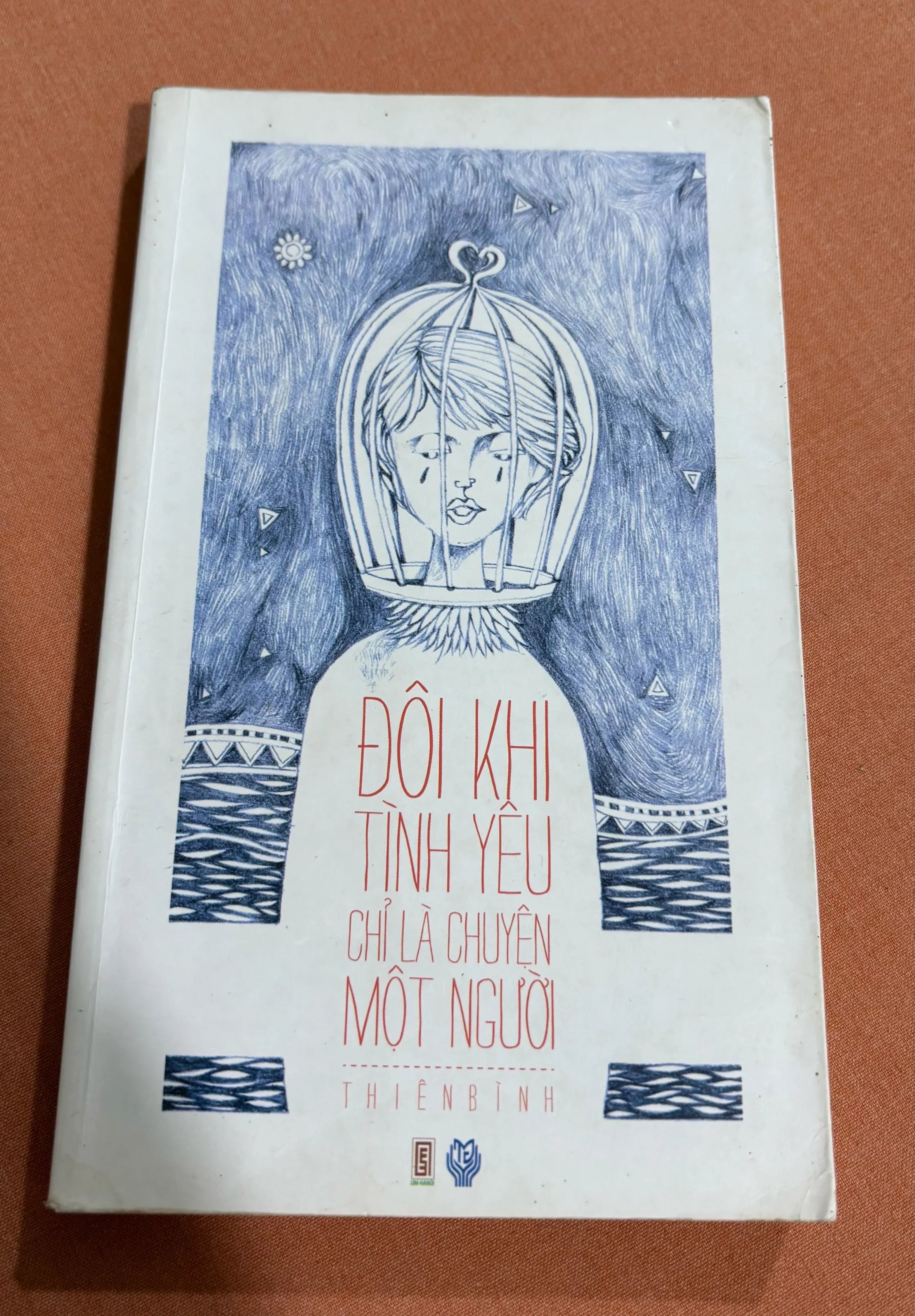 Đôi khi tình yêu chỉ là chuyện một người 🌊 by  - Sách Book Cover - Ngọc Hiển Books