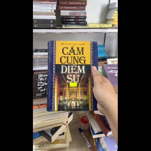 CẤM CUNG DIỄN SỬ 