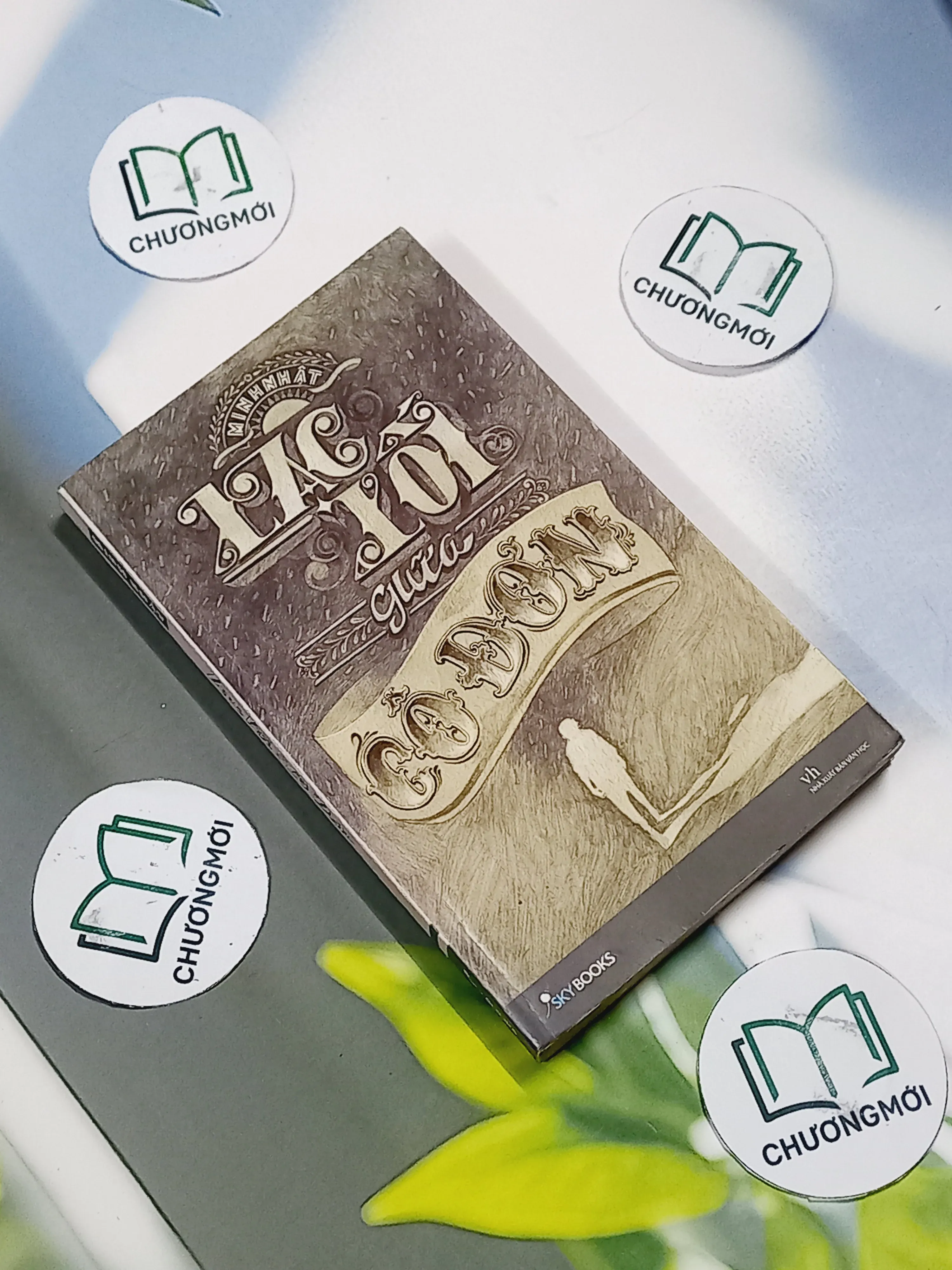 Lạc Lối Giữa Cô Đơn - Minh Nhật