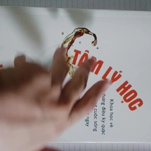 Sách Tâm lý học hài hước – Richard Wiseman – Có video quay sách