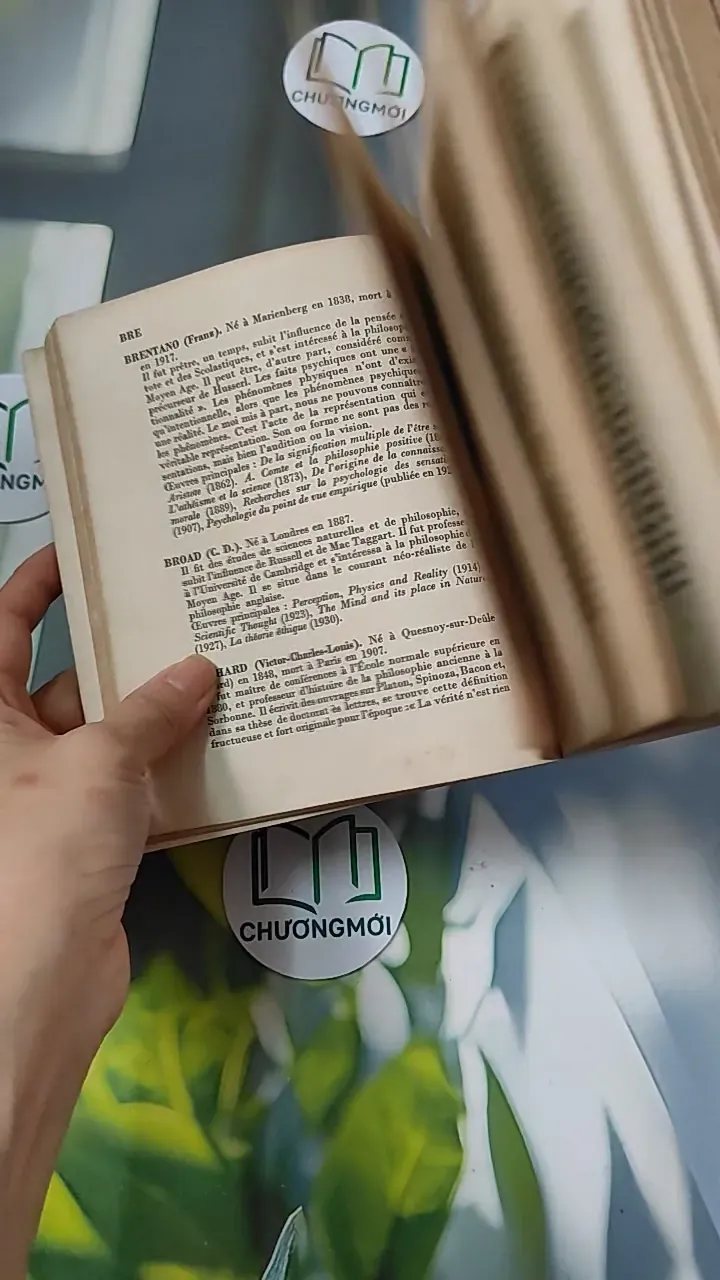 [MIỄN PHÍ BỌC SÁCH] [XƯA] Dictionnaire Illustré des Philosophes (1962) 754501