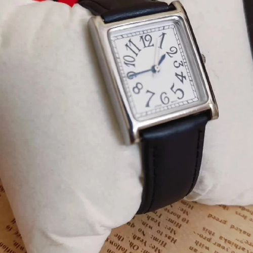 Đồng hồ tank nam Japan