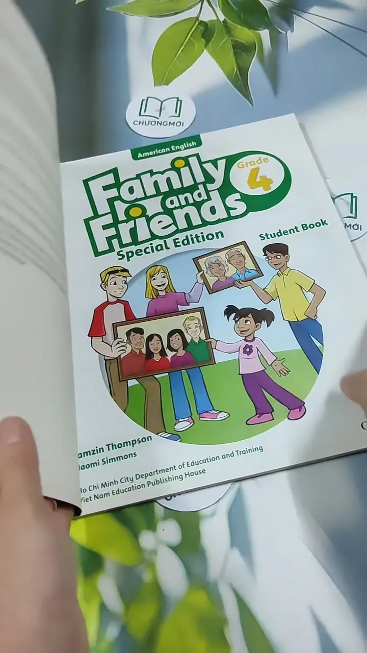 Family And Friends Grade 4 Student Book (Special Edition) 713905
