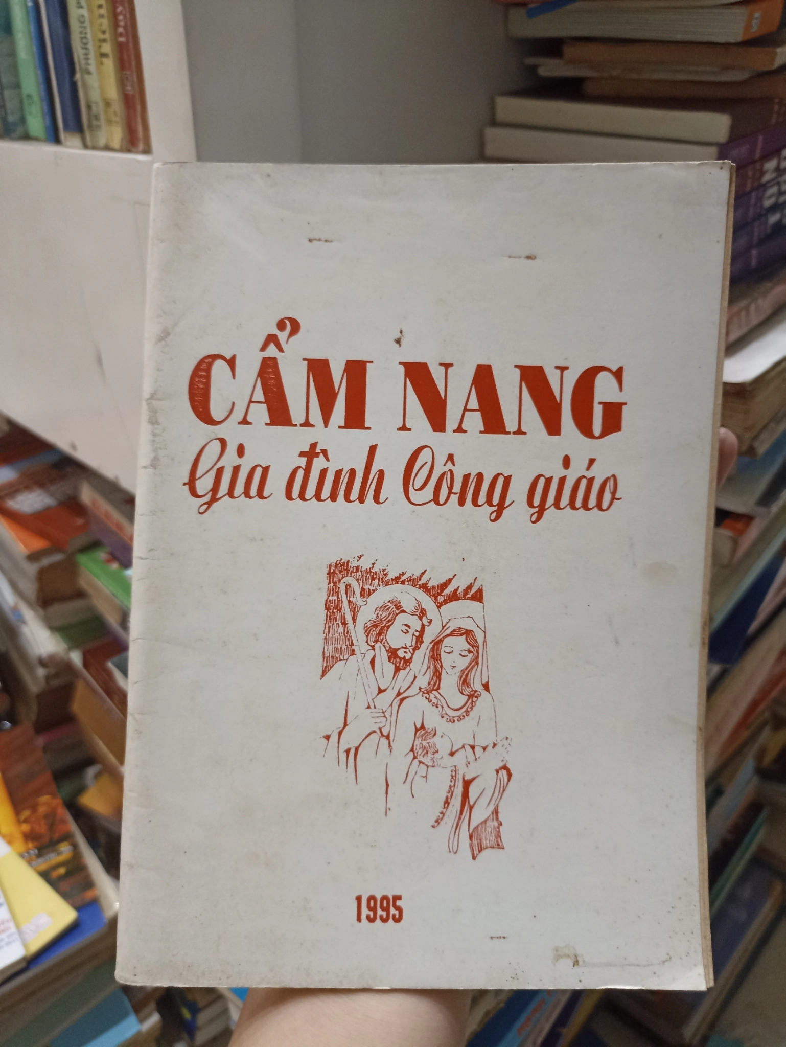 Cẩm Nang Gia Đình Công Giáo 🌻 by  - Sách Book Cover - Ngọc Hiển Books