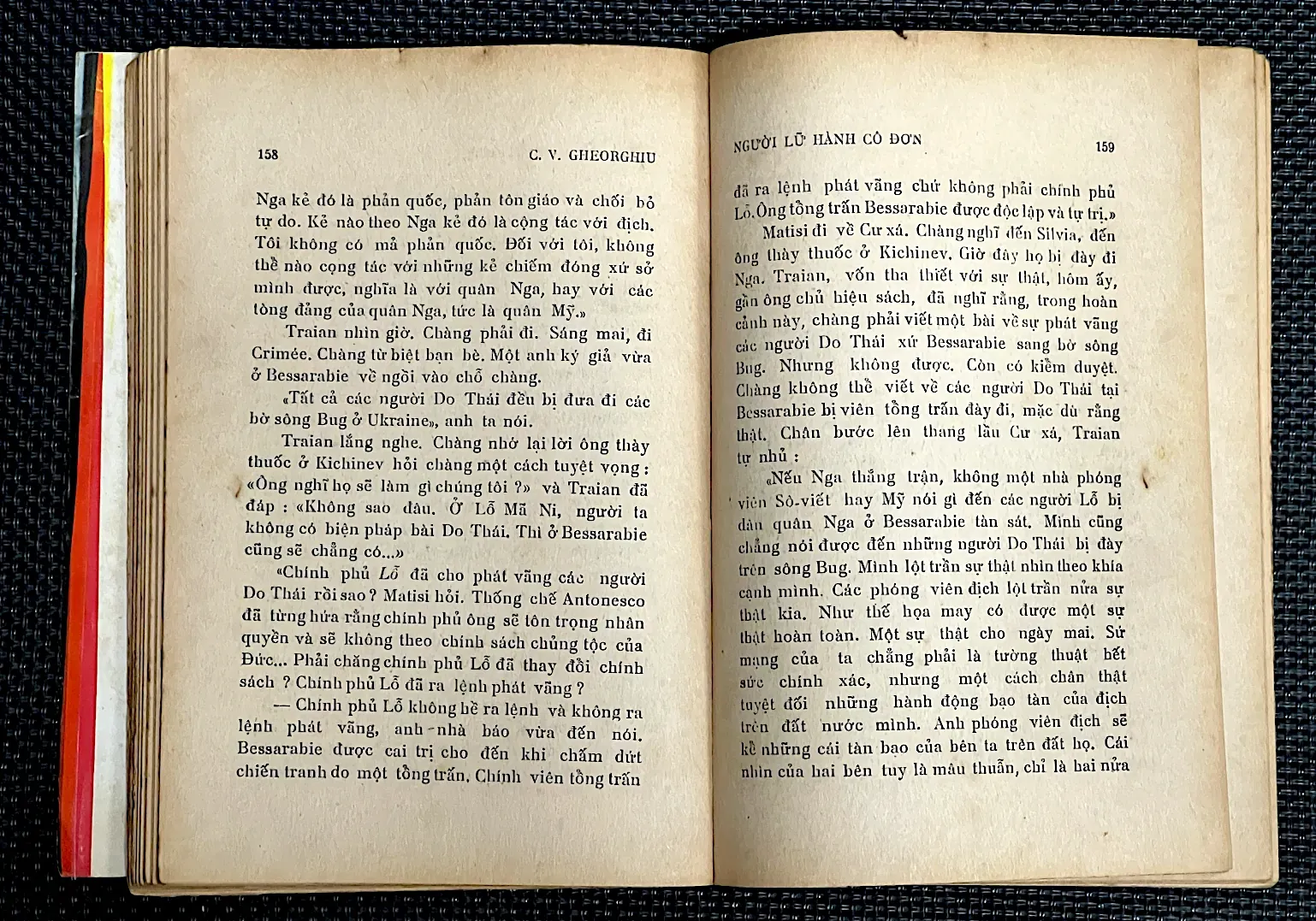 NGƯỜI LỮ HÀNH CÔ ĐƠN ( C.V. GHEORGHIU) 997306