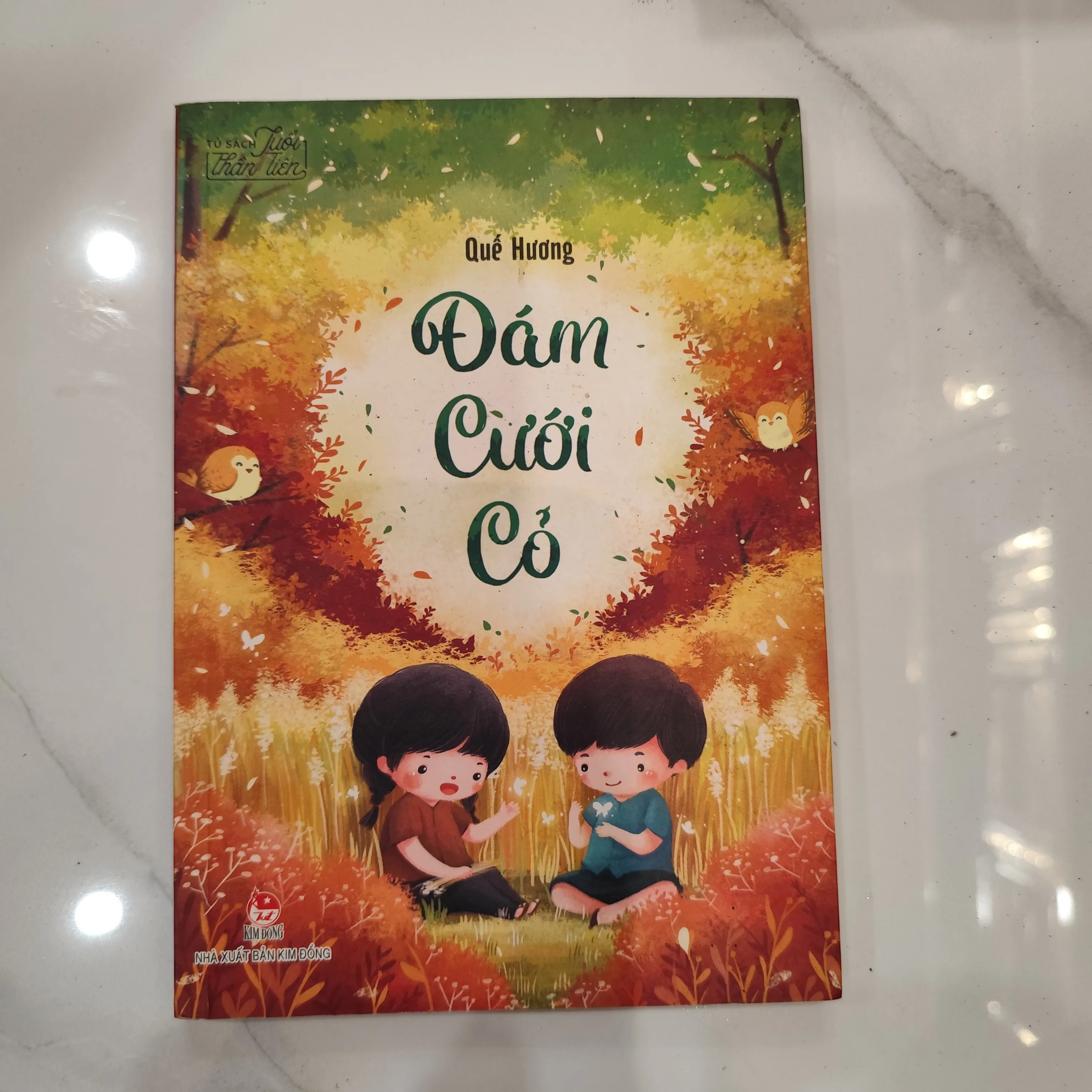 Đám cưới cỏ by  - Sách Book Cover - Ngọc Hiển Books