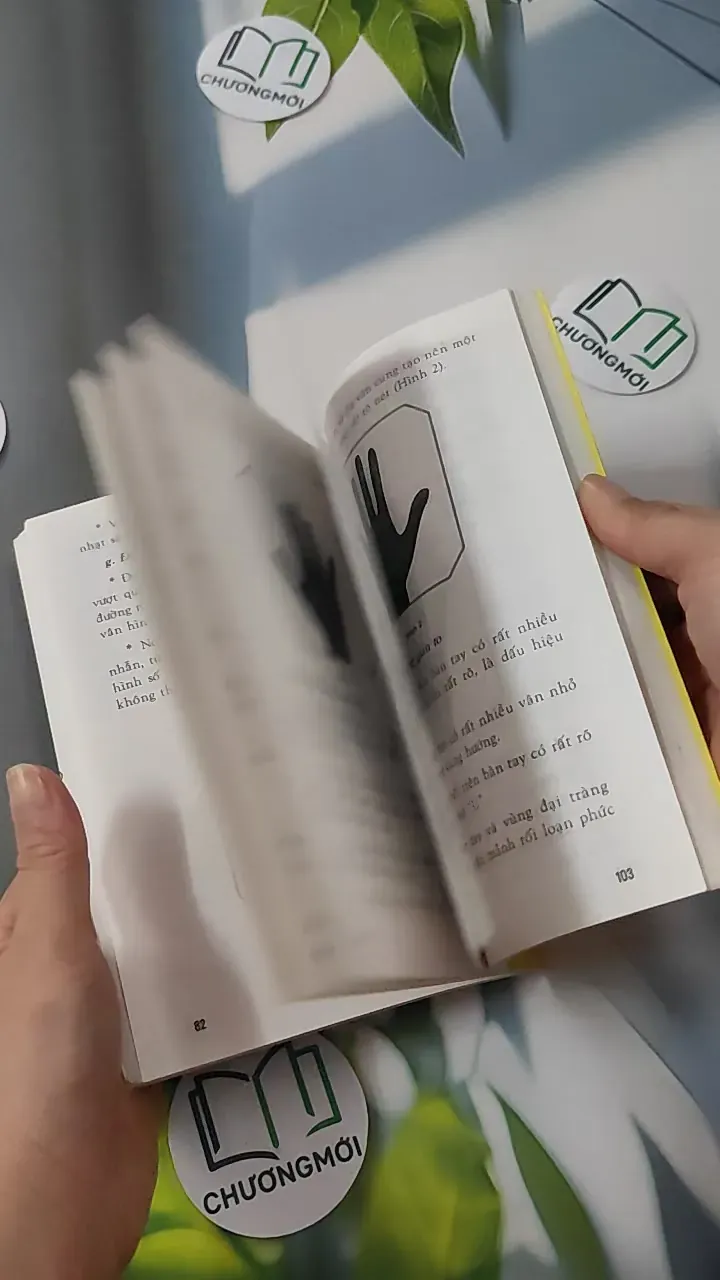 Khám Và Chữa Bệnh Qua Đôi Bàn Tay - Tào Nga 780827