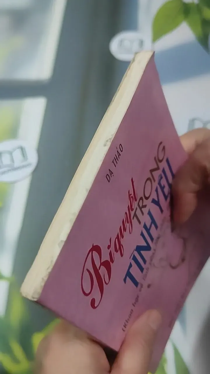 Bí Quyết Trong Tình Yêu (Khoa Học Về Tình Yêu - Hôn Nhân - Gia Đình) - Dạ Thảo 727361