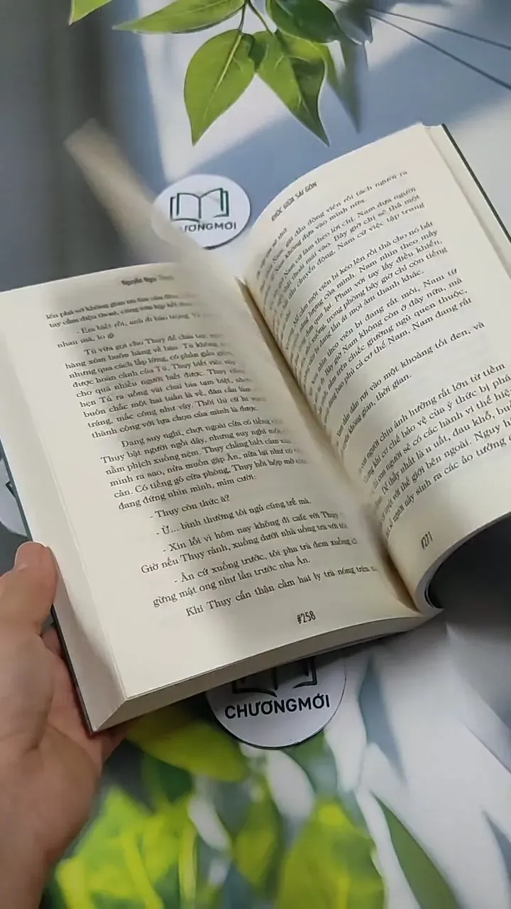 Khóc Giữa Sài Gòn - Nguyễn Ngọc Thạch 714340